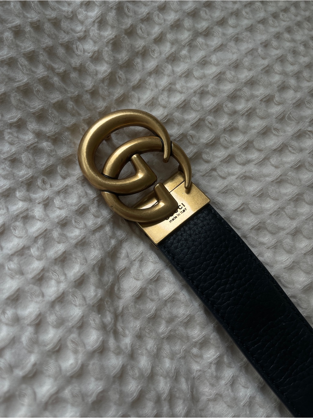 Gucci Black Leather Belt With Gold-Tone Logo Buckle